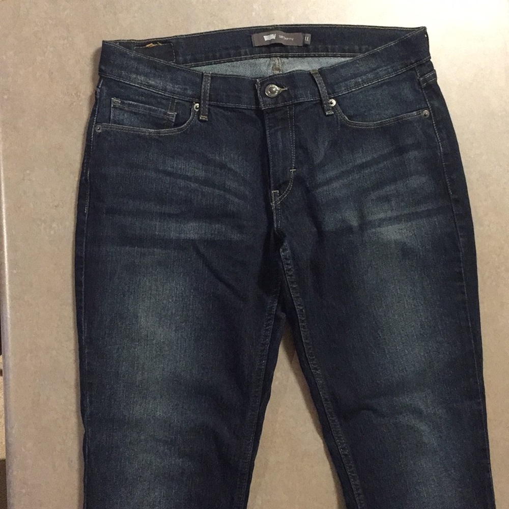 Levi’s Dark Wash Jeans